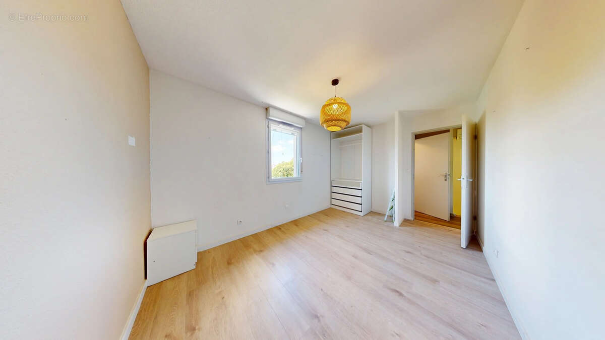 Maison T3 duplex rénové avec jardin + double place de parking - photo 8