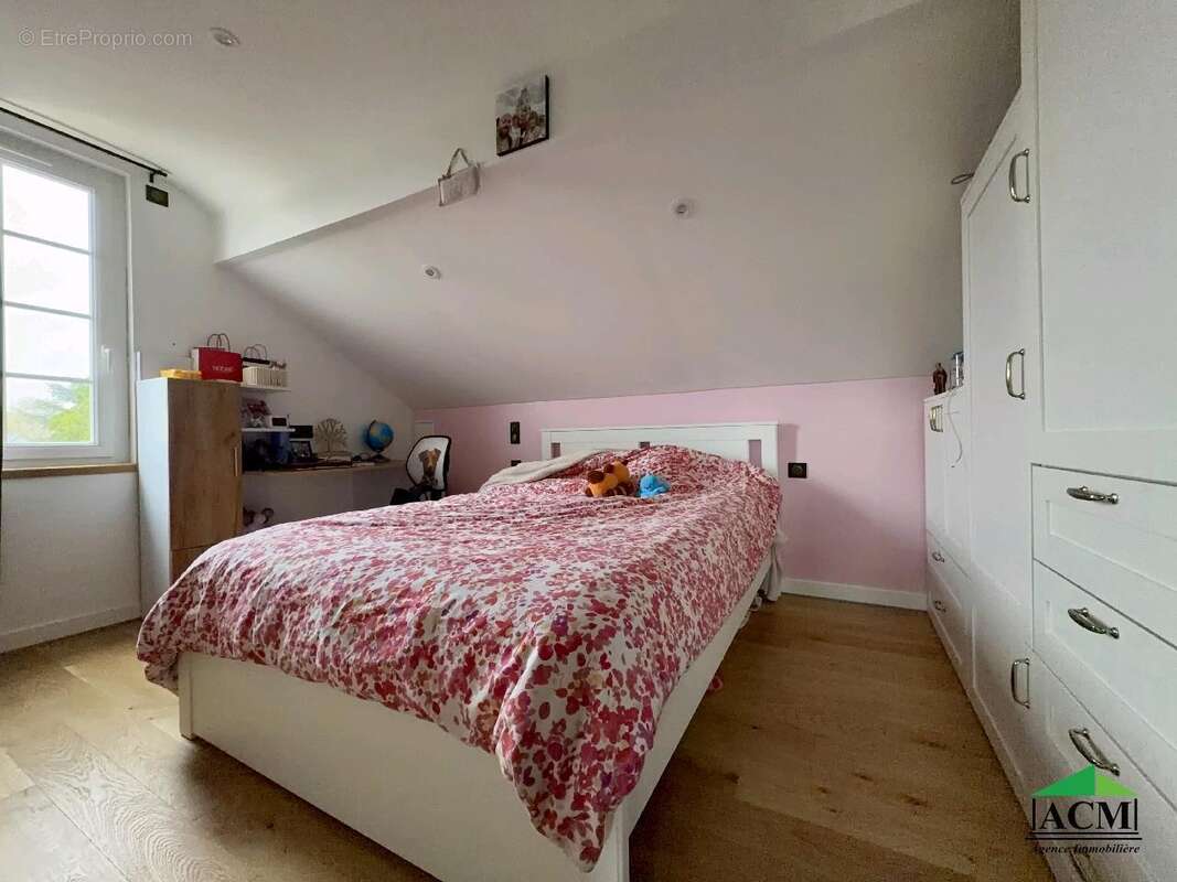 Maison à MERY-SUR-OISE