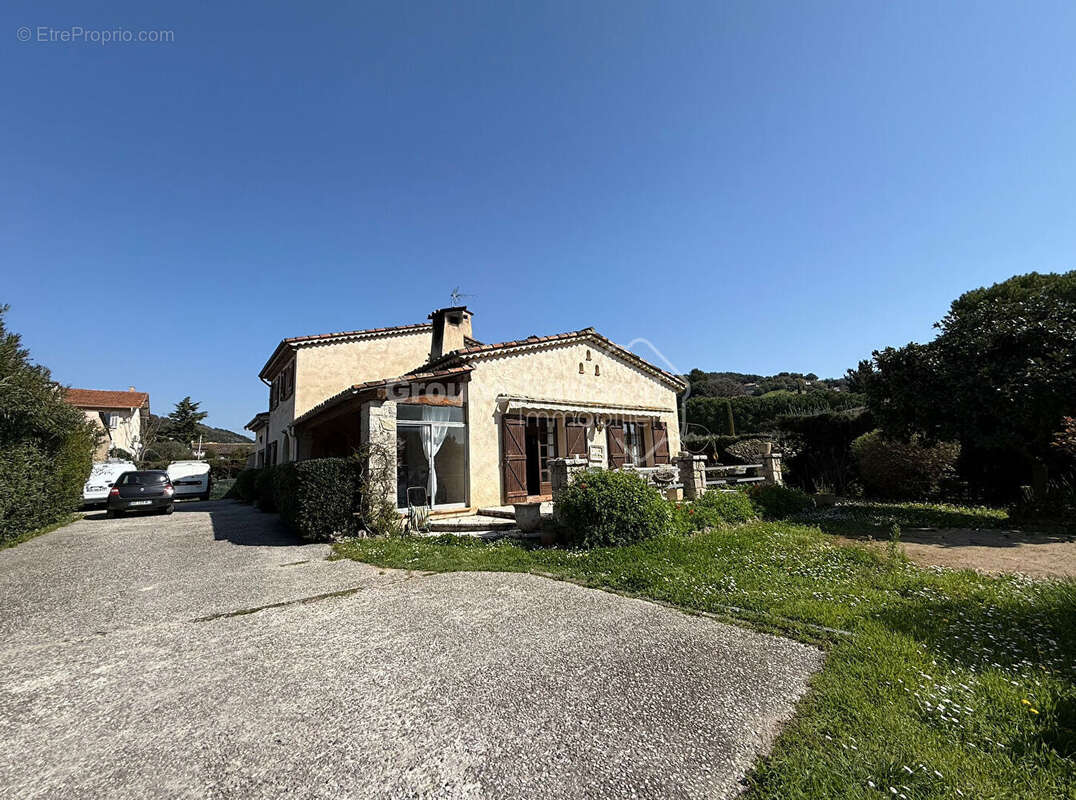 Maison à PEGOMAS