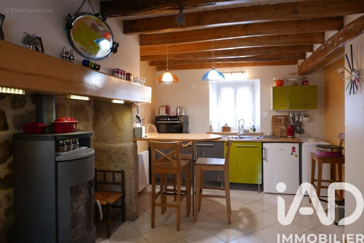 Maison 62 m² à Tarnac  - photo 4
