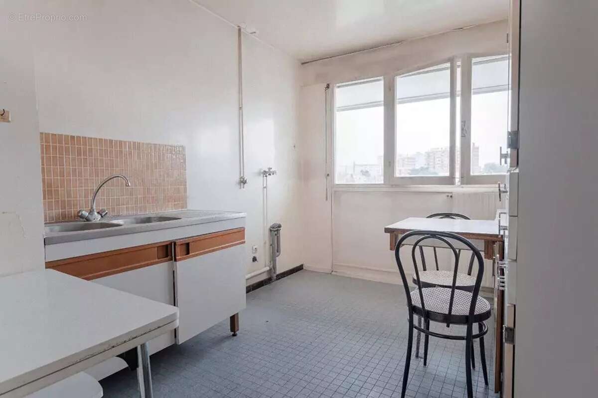 Appartement à IVRY-SUR-SEINE