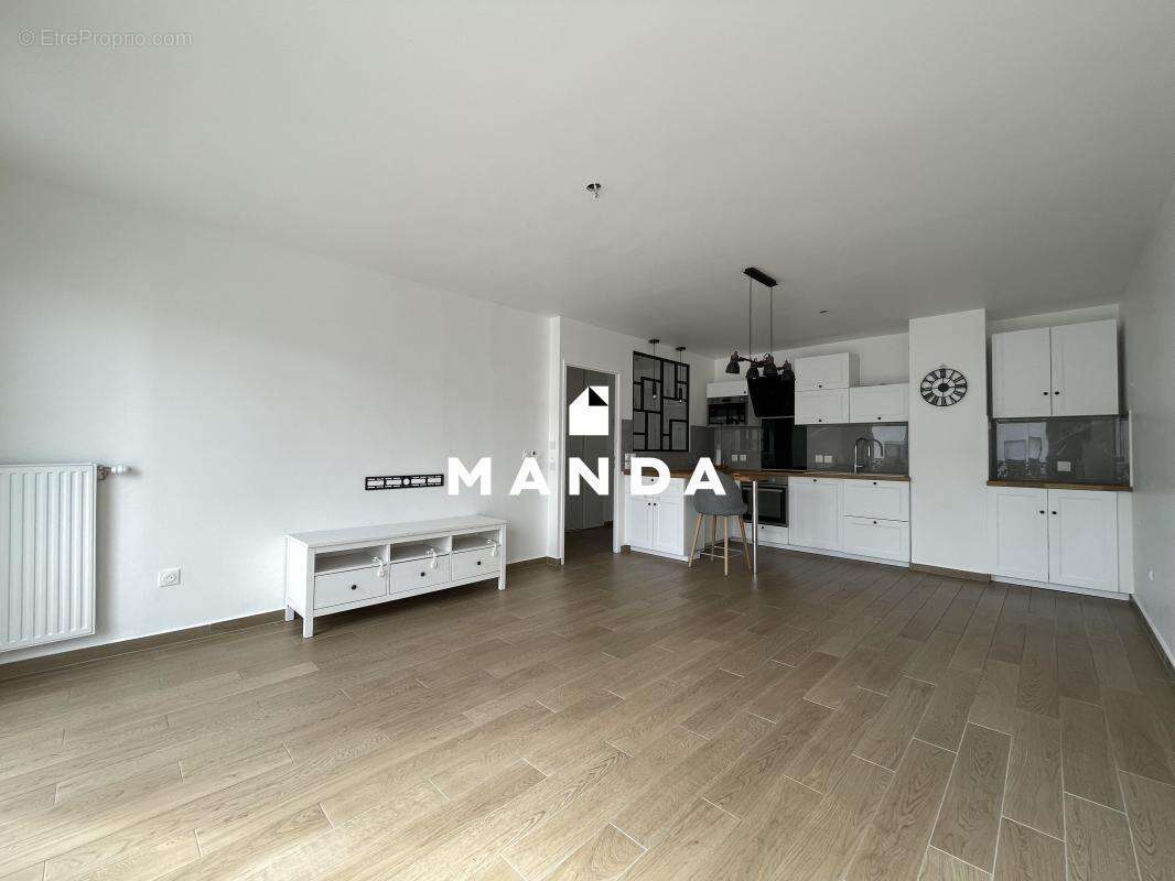 Appartement à NANTERRE