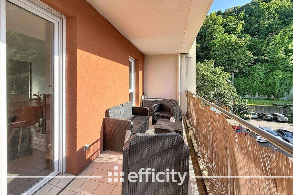 Appartement à GIVORS