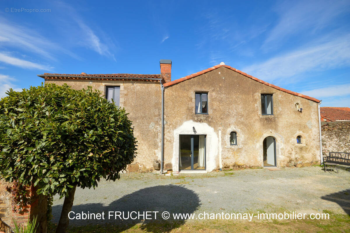 Maison à MONSIREIGNE