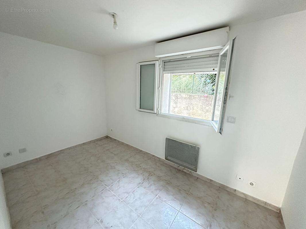 Appartement à ROGNAC