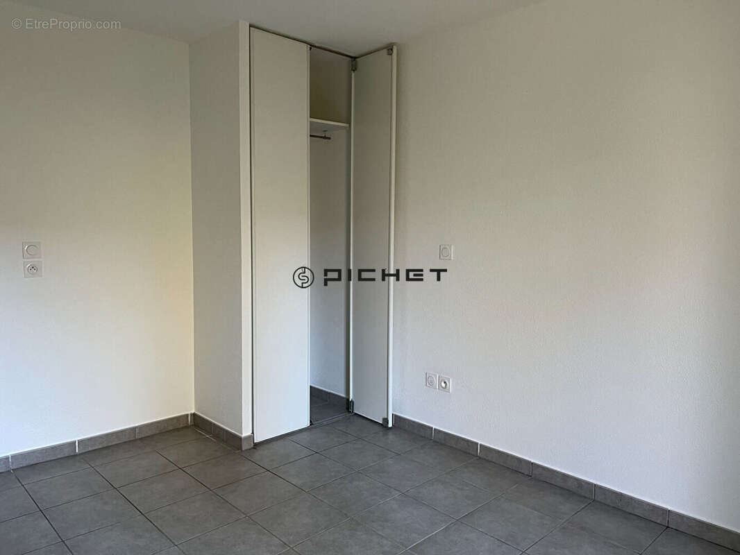 Appartement à SAINT-GENIS-POUILLY