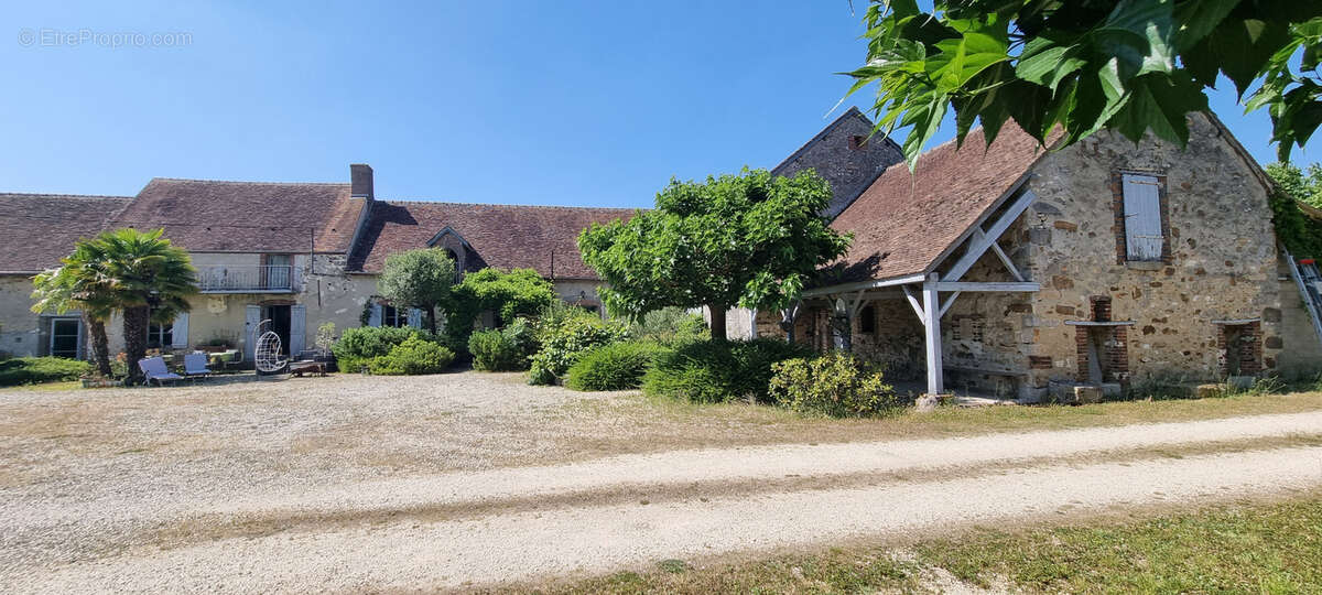 Maison à CHALAUTRE-LA-GRANDE