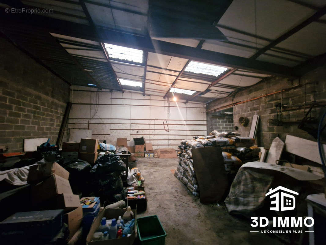 Maison à AVESNES-SUR-HELPE