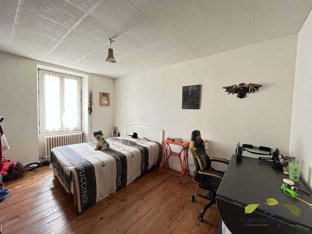 Maison à LA CROISILLE-SUR-BRIANCE