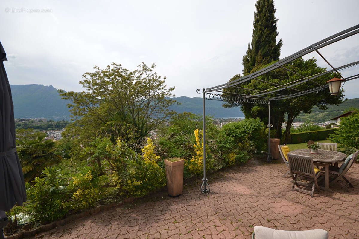 Maison Aix Les Bains 6 pièce(s) 172.23 m2 - photo 5