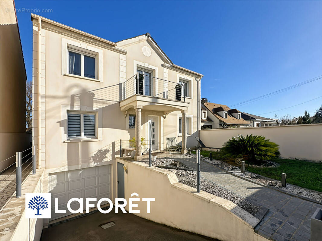 Maison à VILLEMOISSON-SUR-ORGE