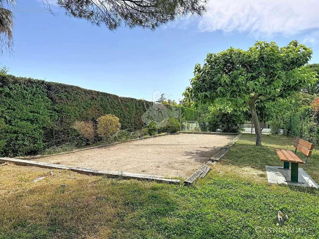 Appartement à MANDELIEU-LA-NAPOULE