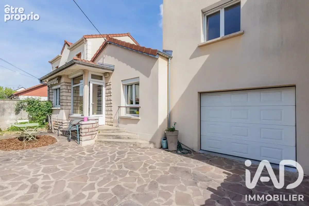 Photo 1 - Maison à SAVIGNY-SUR-ORGE