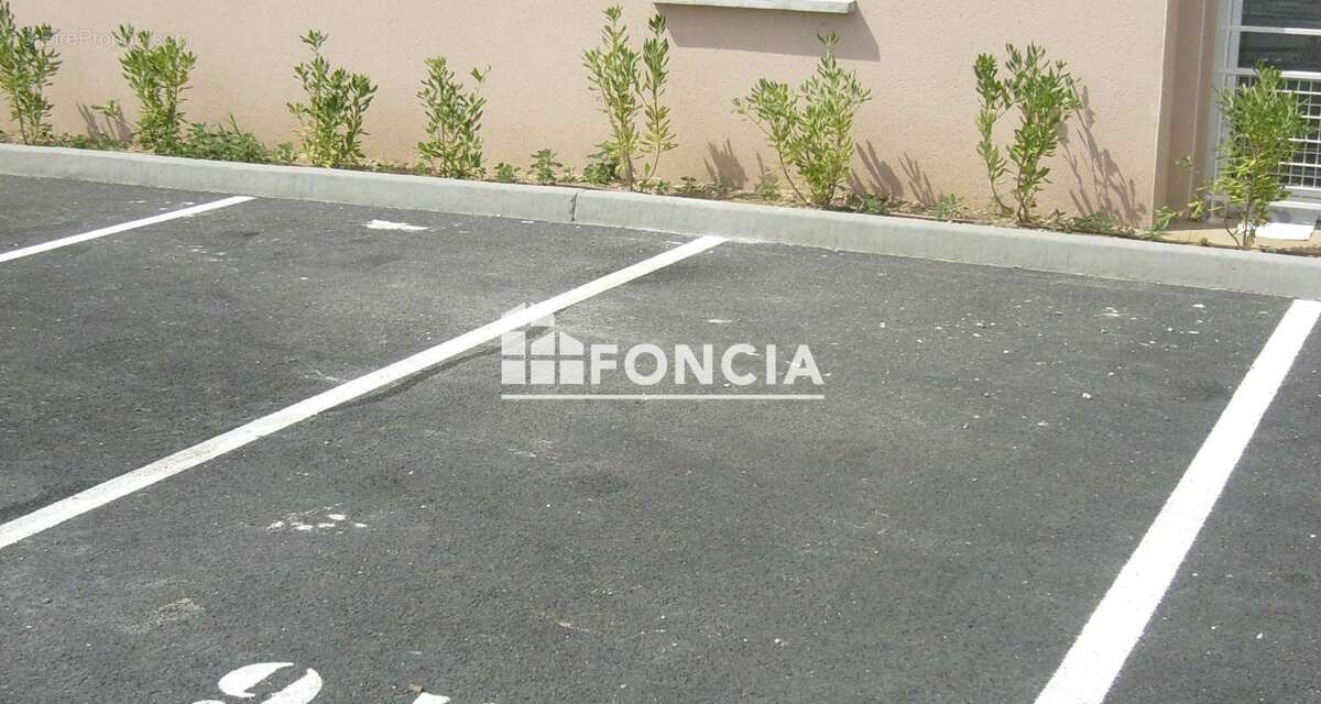 Appartement t3 avec 2 places de parking - photo 3