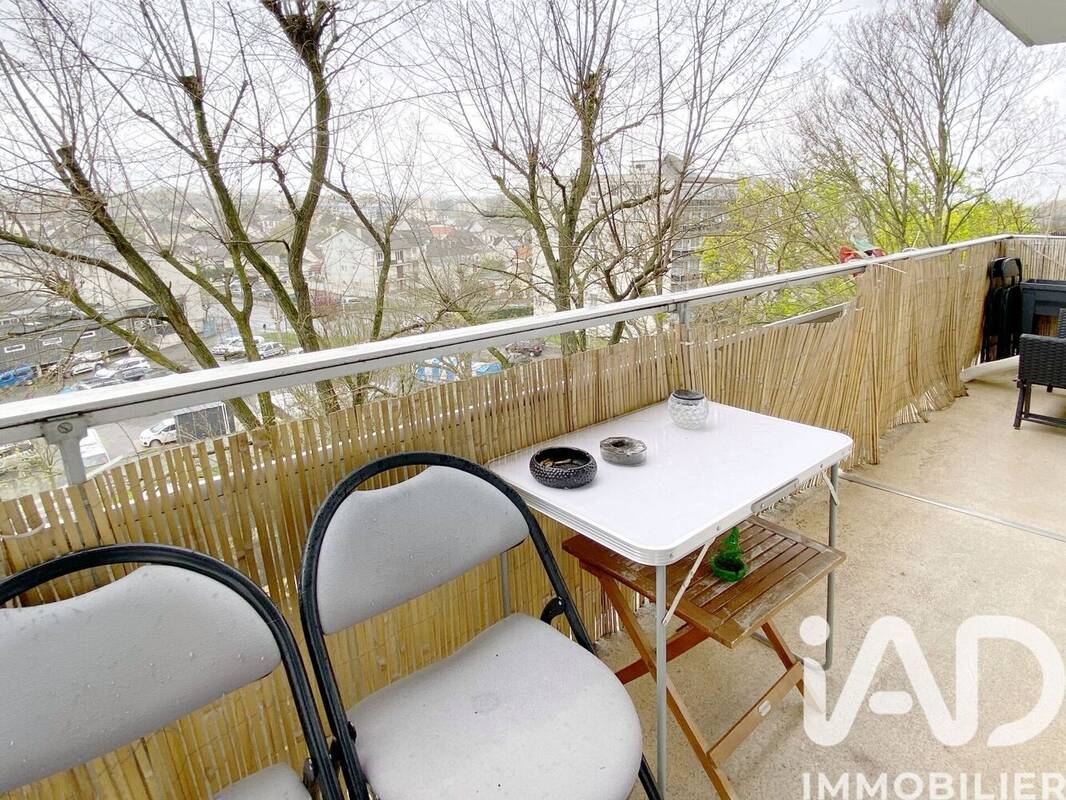 Photo 1 - Appartement à LIVRY-GARGAN