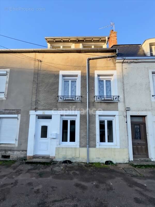 Maison à CHATILLON-EN-BAZOIS