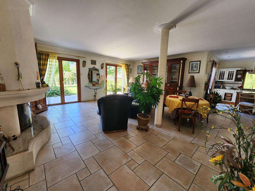 Maison à ESVRES
