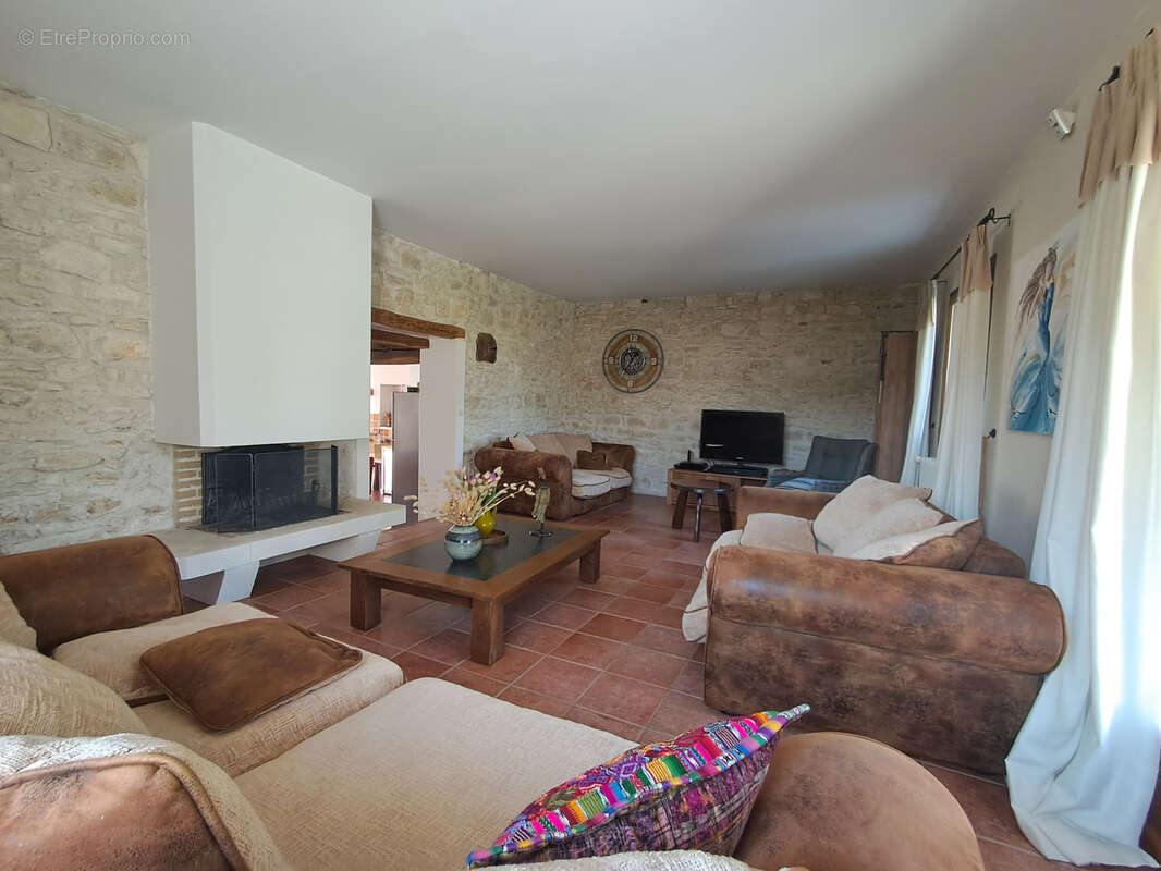 Maison à THOIRY