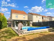 Maison à NEUFCHEF