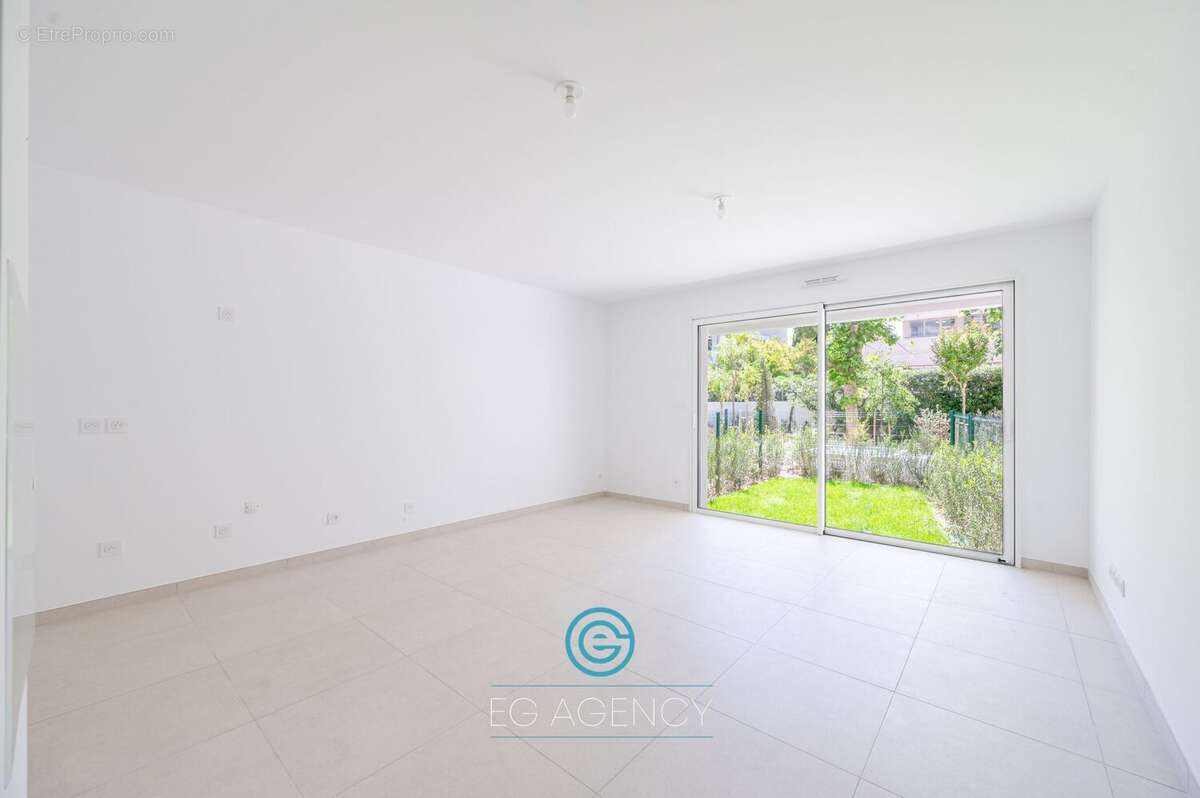Appartement à MARSEILLE-8E