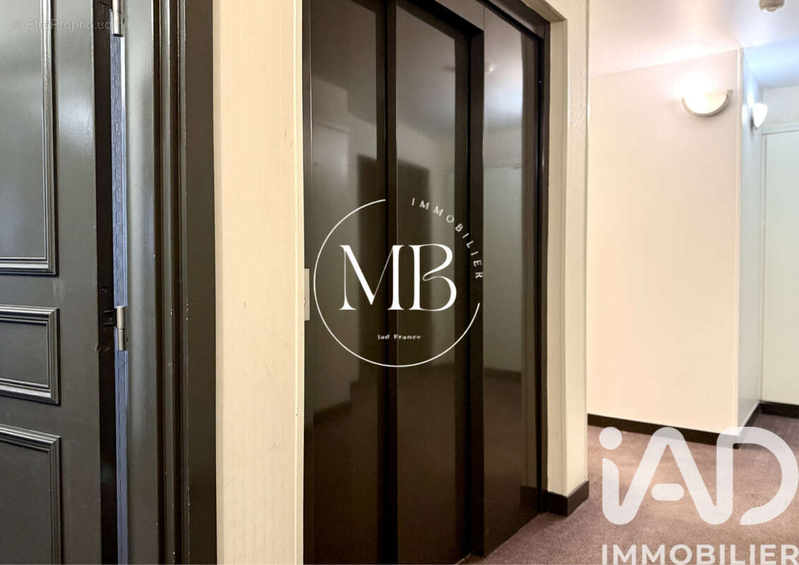 Photo 6 - Appartement à AUBERVILLIERS