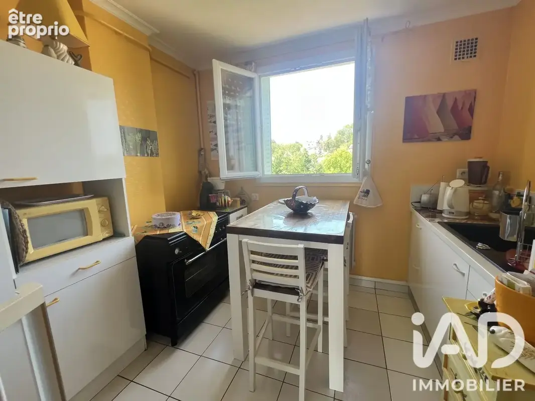 Photo 1 - Appartement à LONS-LE-SAUNIER