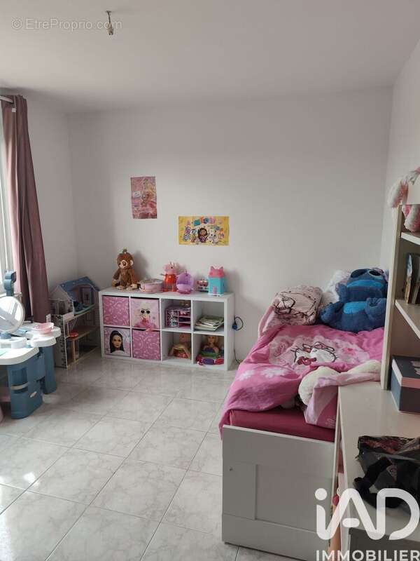 Maison 142 m² à Saint-Sulpice-De-Pommiers  - photo 9