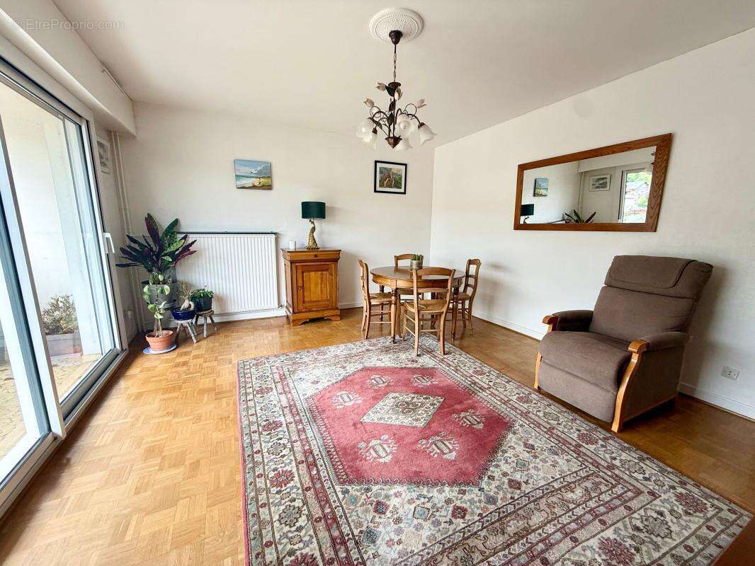 Appartement à AIX-LES-BAINS