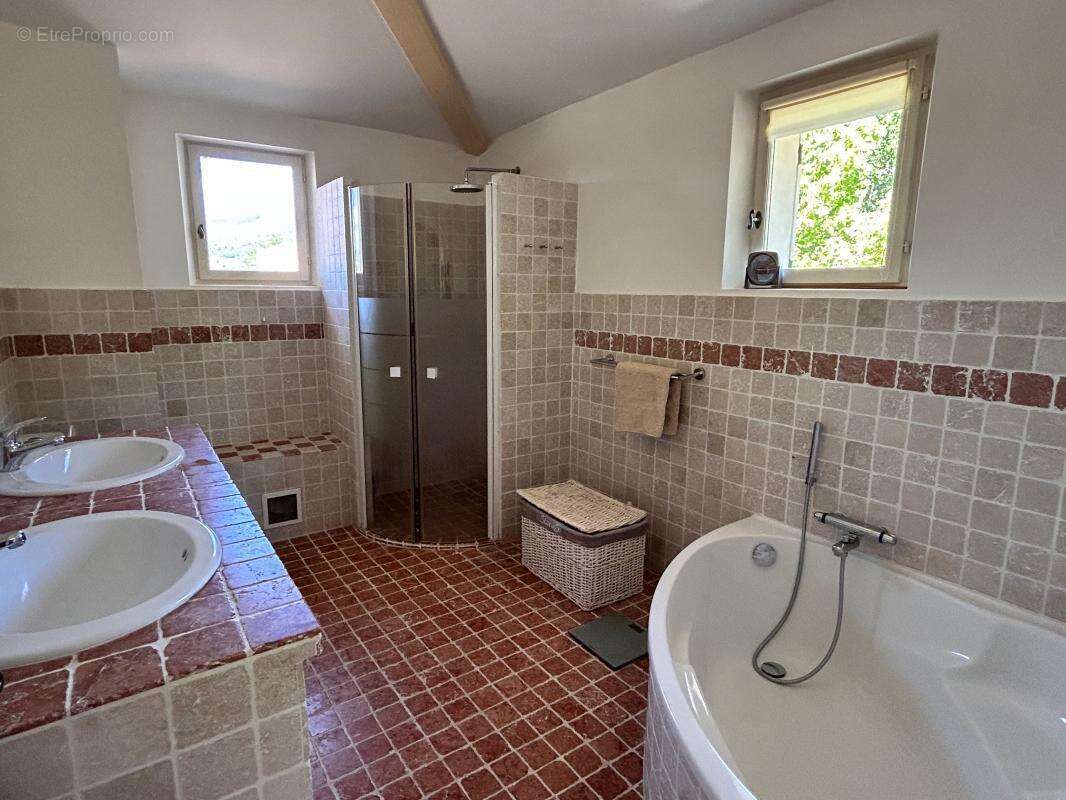 Maison À Vendre - Montbrun-les-Bains - 245 m² - photo 18