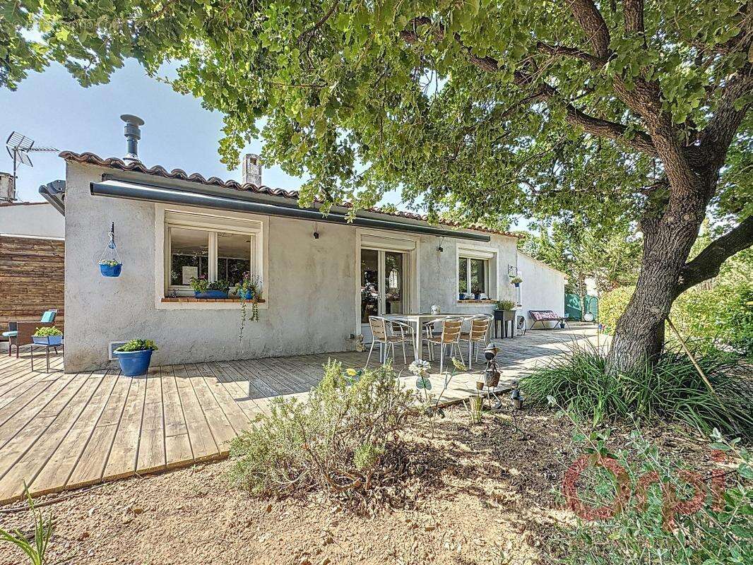 Maison à ROQUEBRUNE-SUR-ARGENS