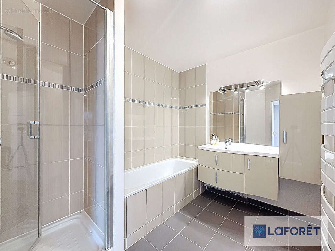 Appartement à LE PLESSIS-TREVISE
