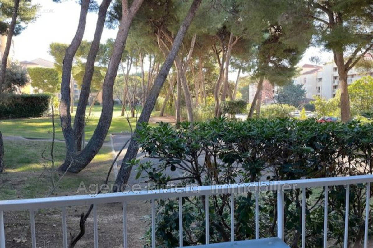 Appartement à SIX-FOURS-LES-PLAGES