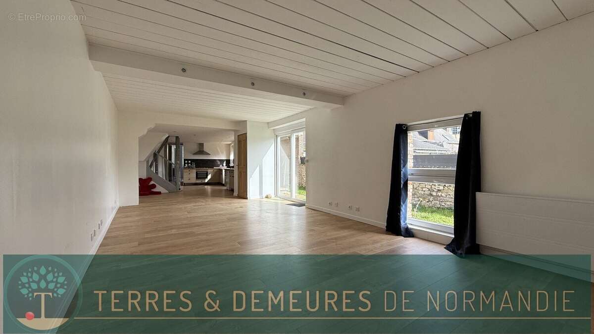 Maison à NEUFCHATEL-EN-BRAY