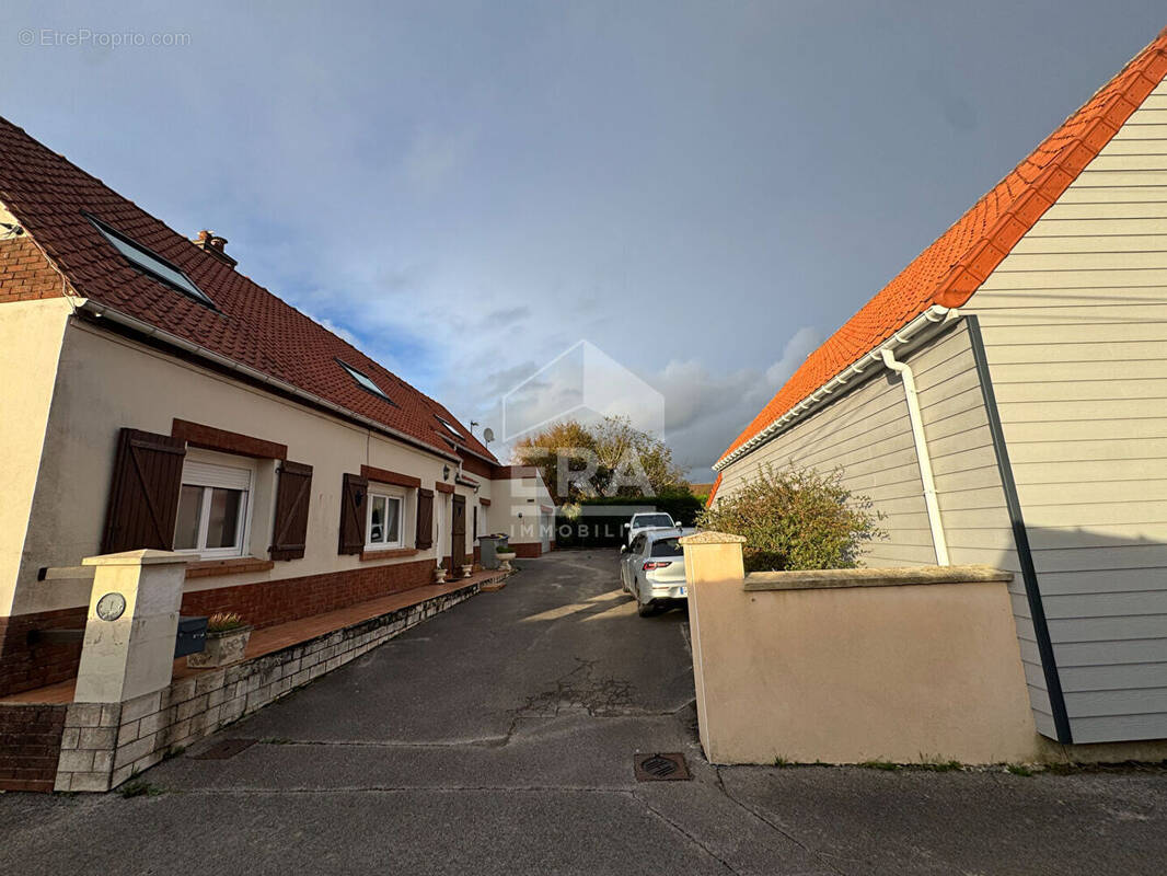 Maison à SAINT-ETIENNE-AU-MONT