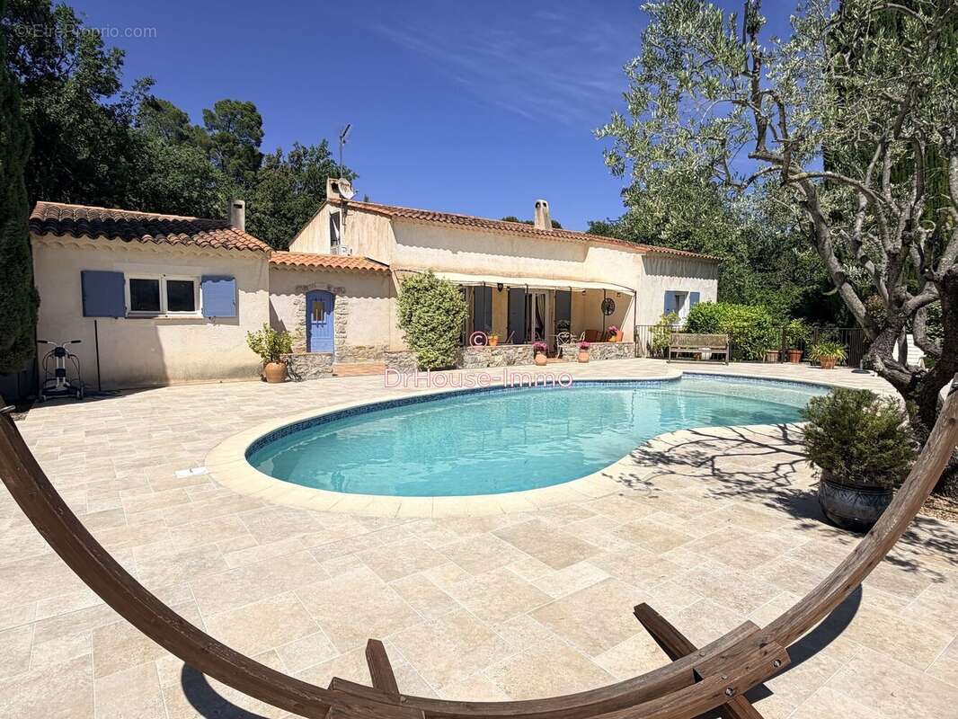 Maison à LORGUES