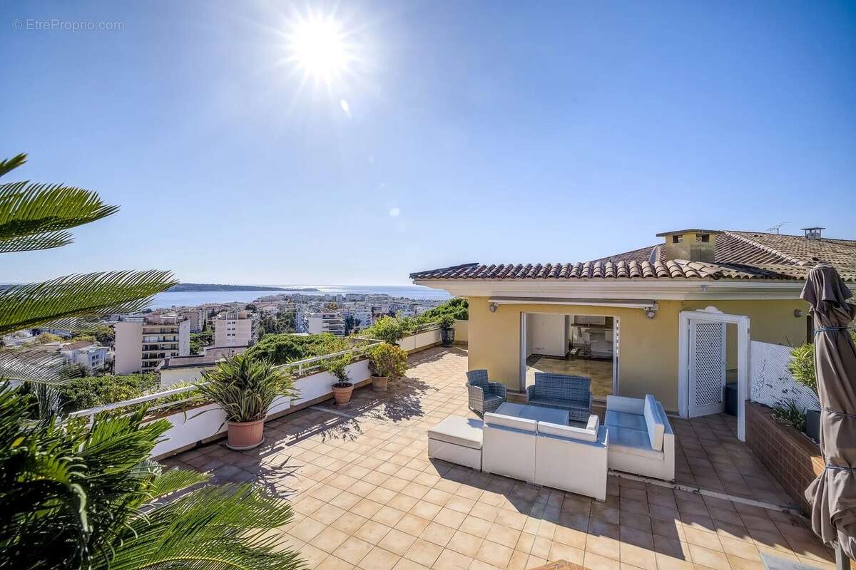 Appartement à CANNES