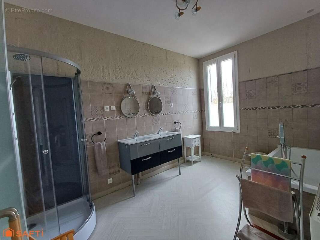 Photo 5 - Maison à CHALAIS