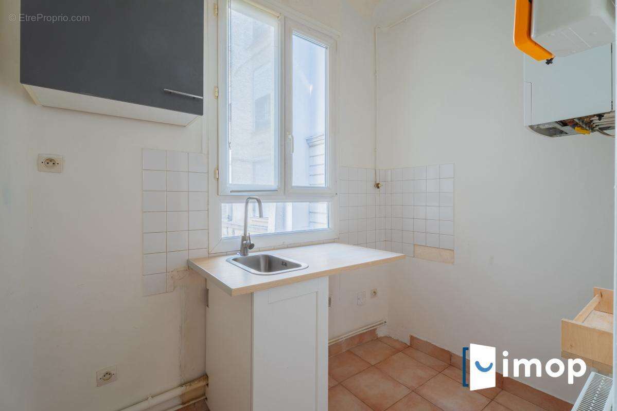 Appartement à PARIS-3E
