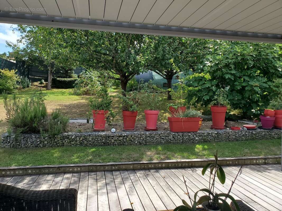 Maison à CHAMPNIERS