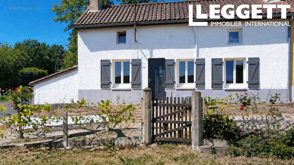Maison à ADRIERS