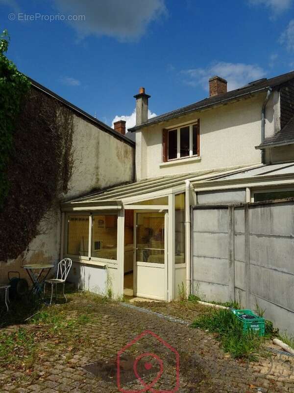 Maison à AUBIGNY-SUR-NERE