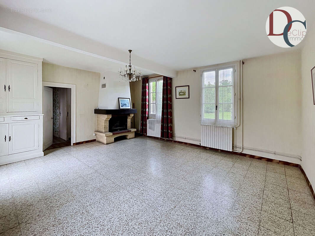 Photo 5 - Maison à COMPIEGNE