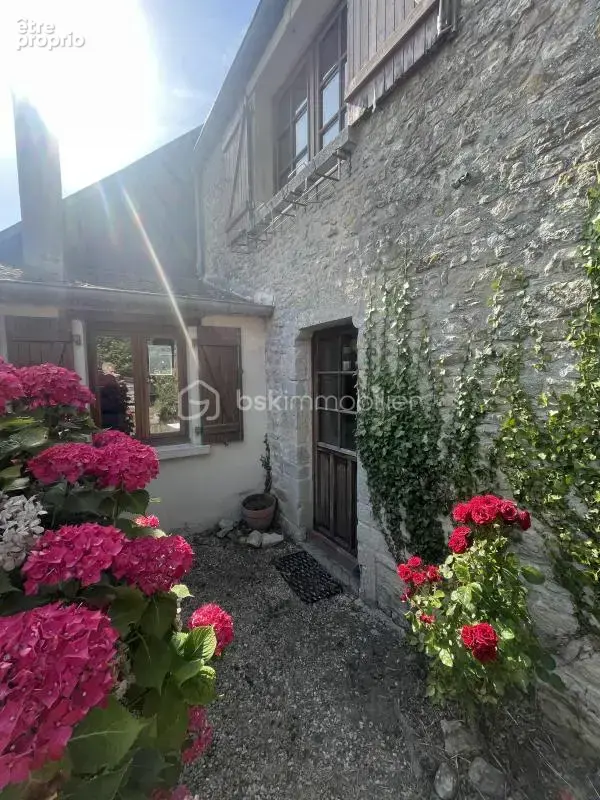 Maison de caractère – 177 m² – 7 pièces – Proche Omaha Beach & Bayeux - photo 2