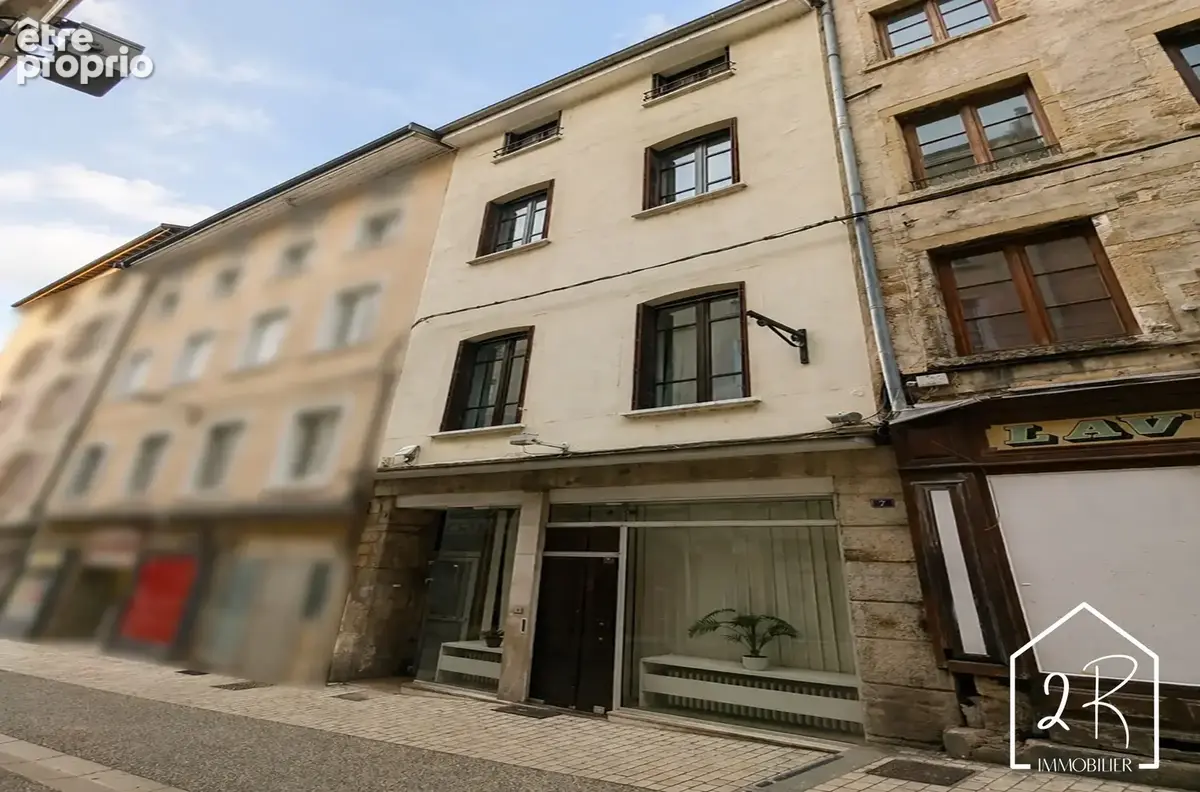 Centre ville de Vienne : Immeuble ou maison 190 m2 habitables. - photo 3