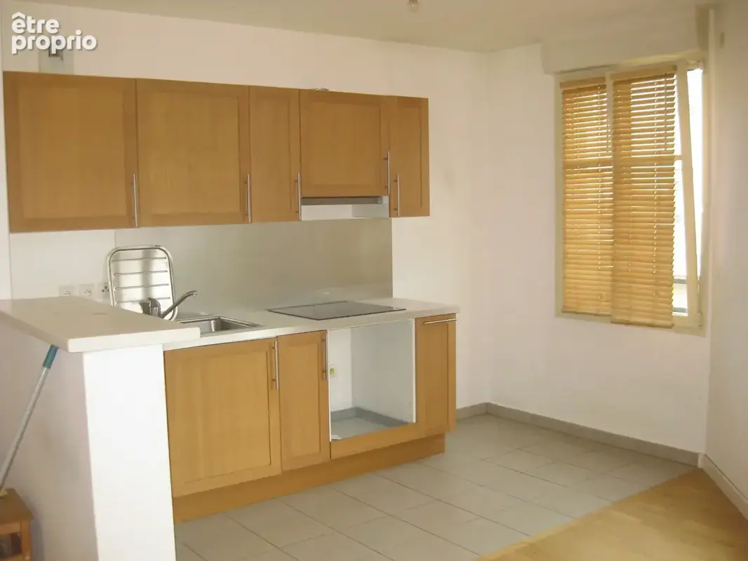 BUC Cerf volant Appartement F3 avec balcon, cave, parking et box - photo 2