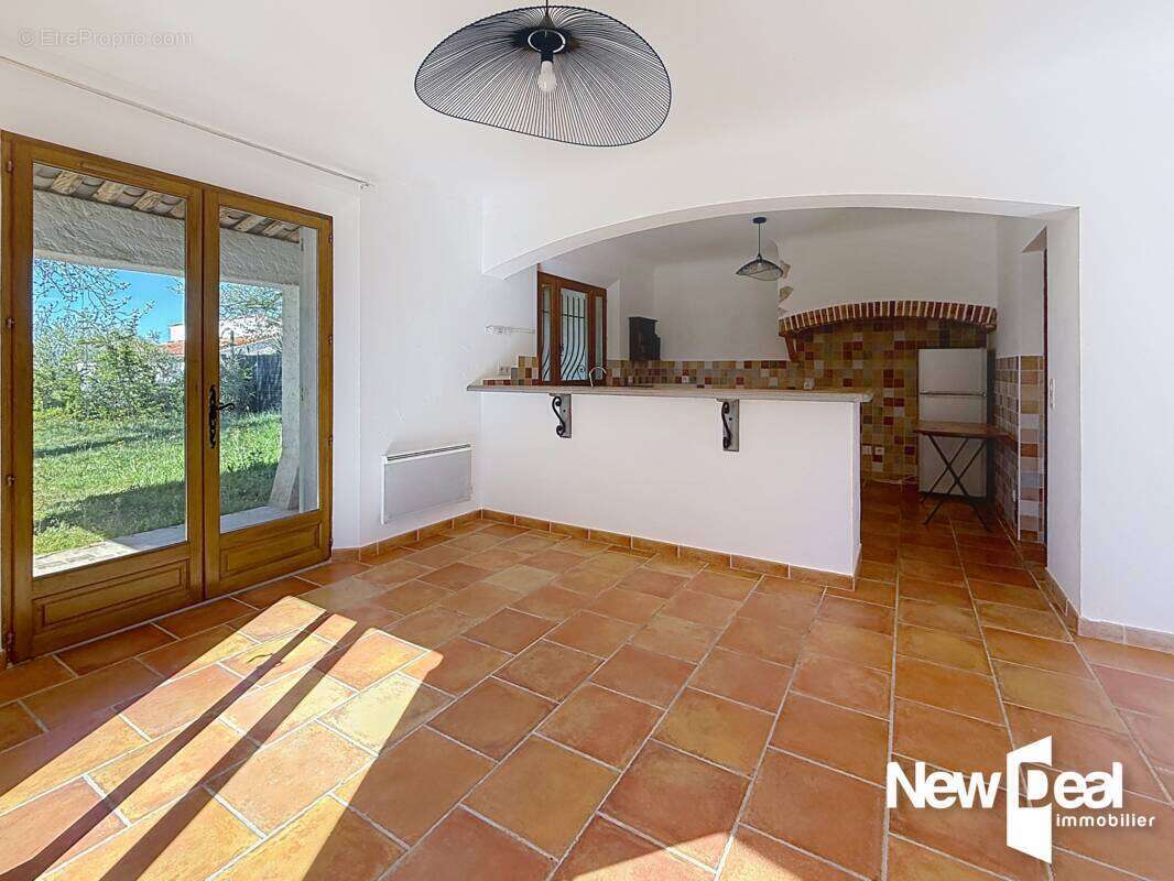 Maison à MONTAUROUX