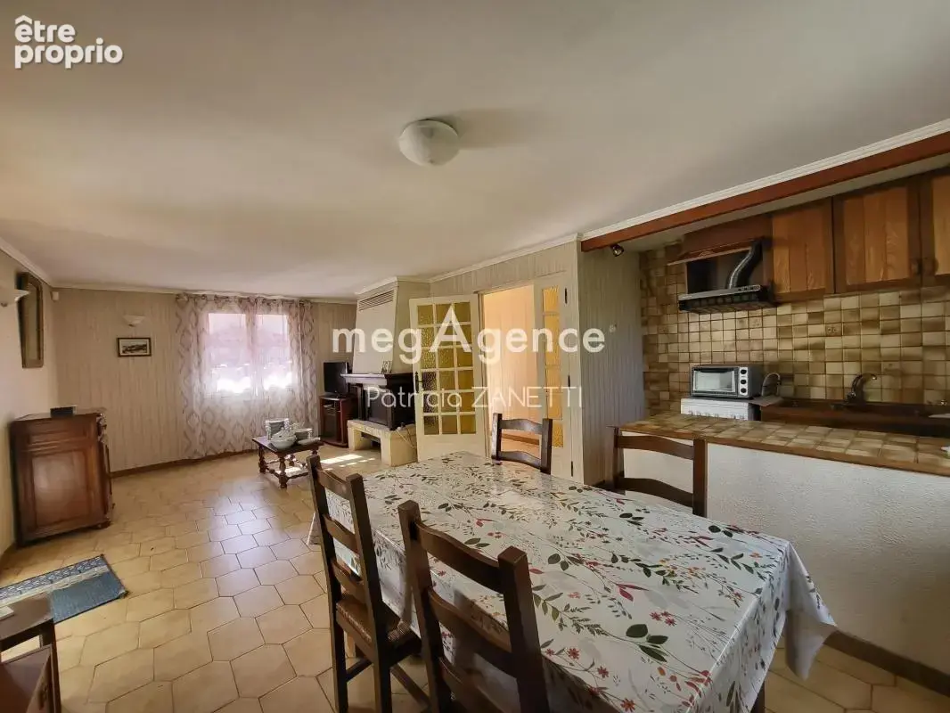 Maison 2 chambres, 1900 m² de terrain, véranda, garage - photo 4