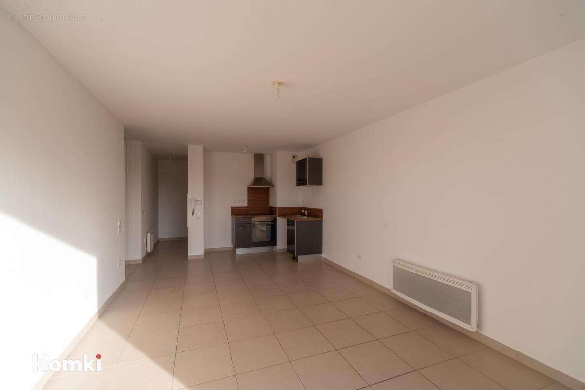 Appartement à BORMES-LES-MIMOSAS