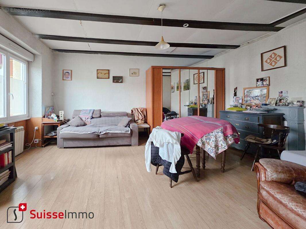 Commerce à L'ISLE-SUR-LE-DOUBS