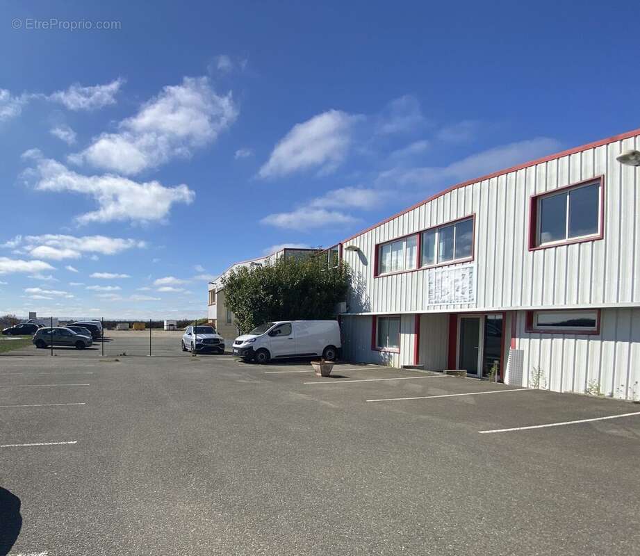 Commerce à ABONDANT